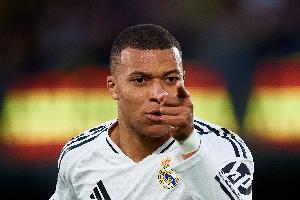 号召力！76611人现场观战皇马vs多特，球场容量82500人