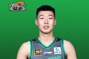 今天满25岁 祝俞泽辰生日快乐！！！