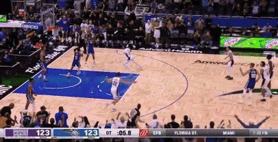 开云体育中国-超远三分绝杀魔术！福克斯伤愈复出将国王扛在肩上