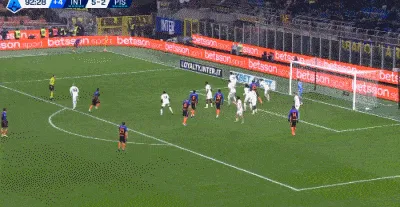 开云体育官网-姆希塔良禁区头球破门，国米6-2比萨