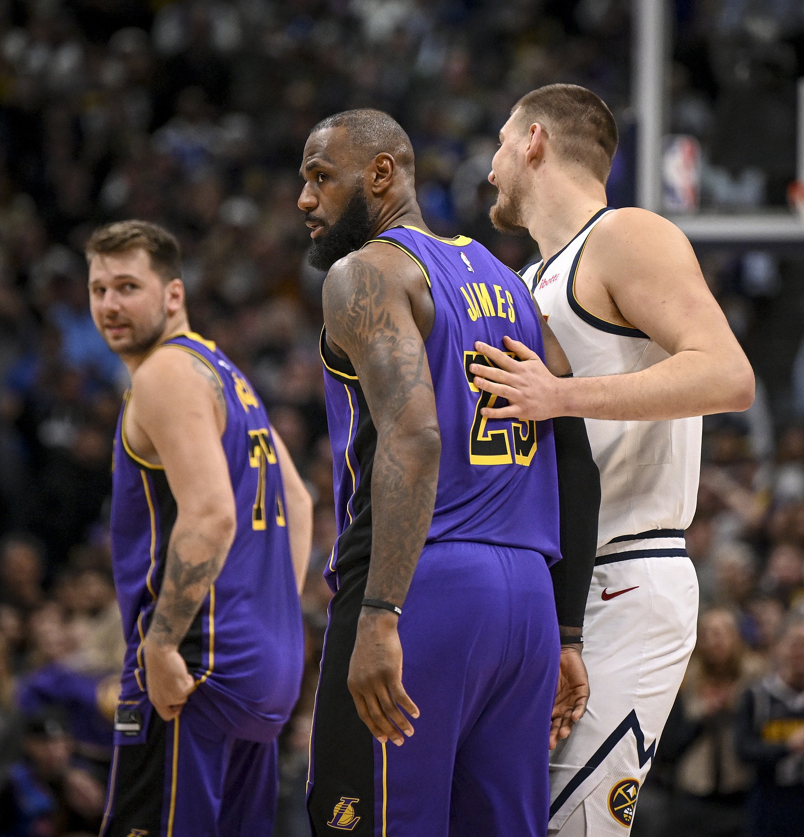 开云体育登录-美媒预测季后赛对阵:雷霆-勇士 马刺-太阳 掘金-湖人 火箭-森林狼