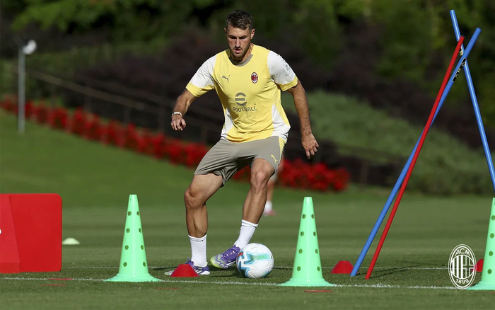 开云体育入口-希门尼斯复查结果良好，即将回归米兰训练|圣地亚哥·希门尼斯|AC米兰|阿姆斯特丹|圣地亚哥-希门尼斯|阿尔瓦罗-希门尼斯_新浪体育_新浪新闻